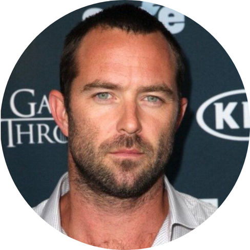 Sullivan Stapleton.png